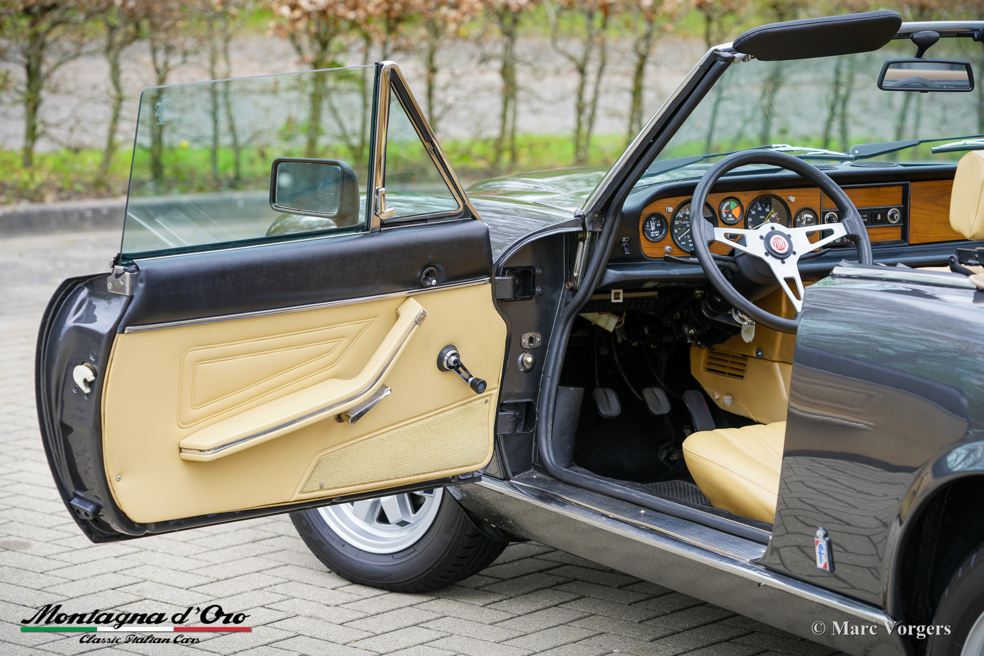 Fiat-spider-2000-Turbo-USA-1982-Dark-Grey-Gris-Fonce-Metallic-04