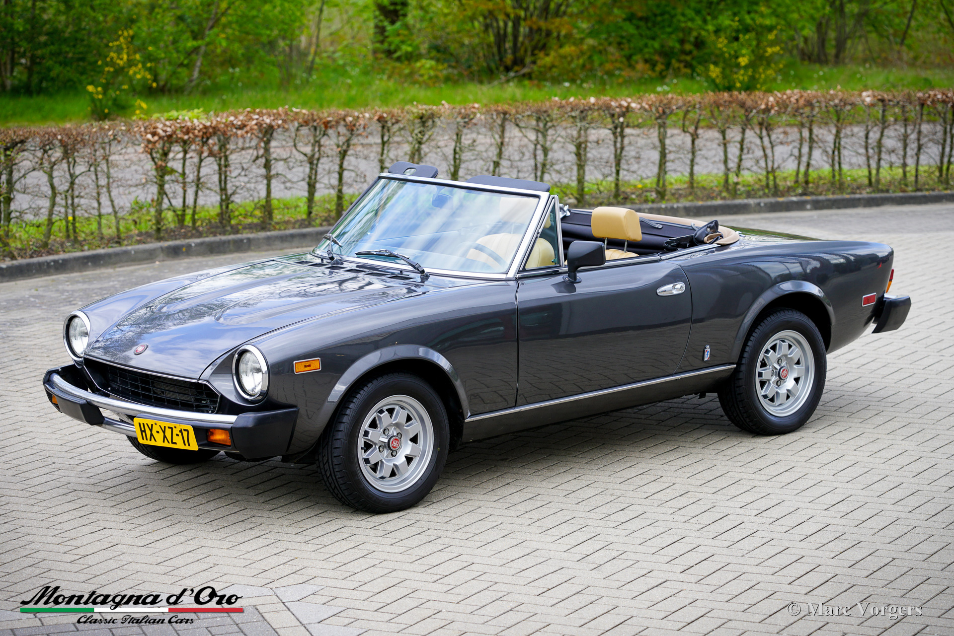 Fiat-spider-2000-Turbo-USA-1982-Dark-Grey-Gris-Fonce-Metallic-37