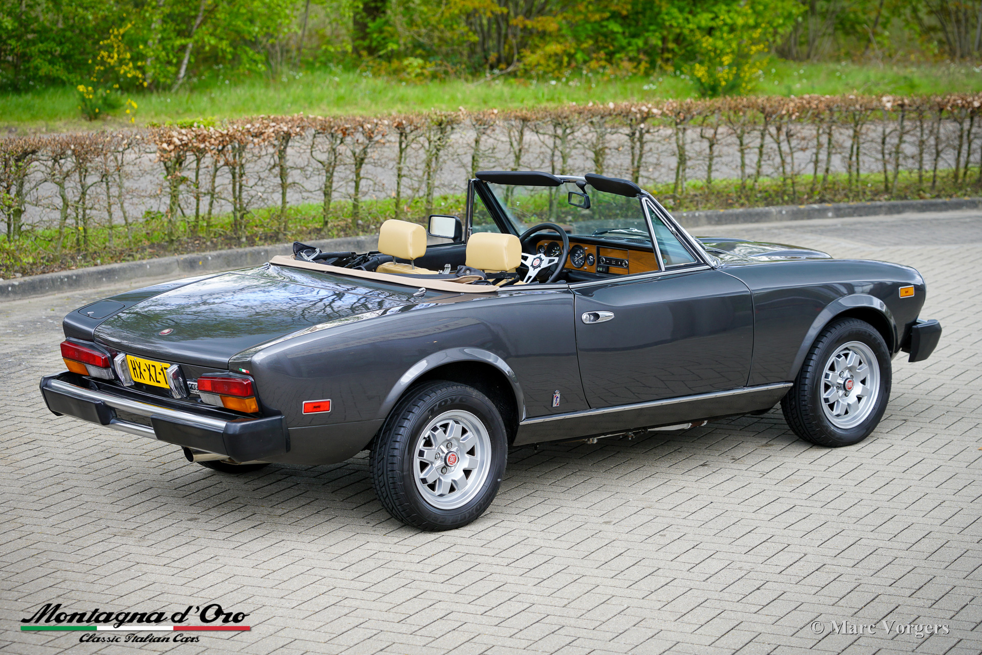 Fiat-spider-2000-Turbo-USA-1982-Dark-Grey-Gris-Fonce-Metallic-39