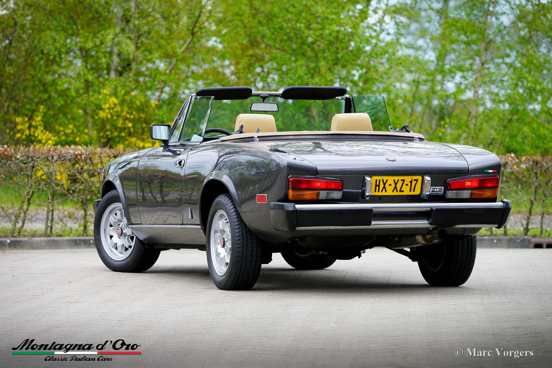 Fiat-spider-2000-Turbo-USA-1982-Dark-Grey-Gris-Fonce-Metallic-43