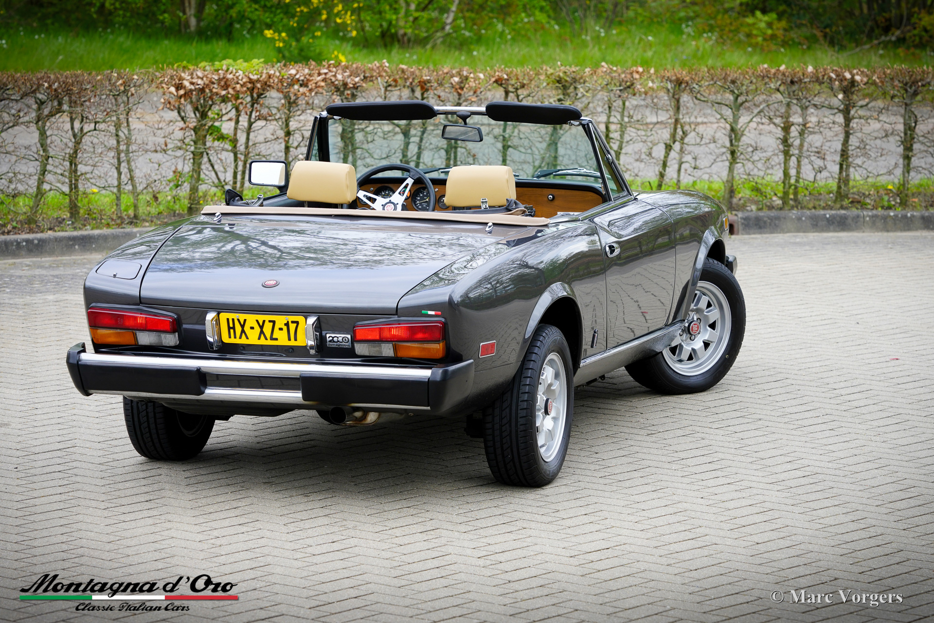 Fiat-spider-2000-Turbo-USA-1982-Dark-Grey-Gris-Fonce-Metallic-45