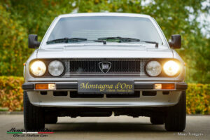 Lancia-HPE-2000-Silver-Argent-Silber-Zilvergrijs-Metallic-01