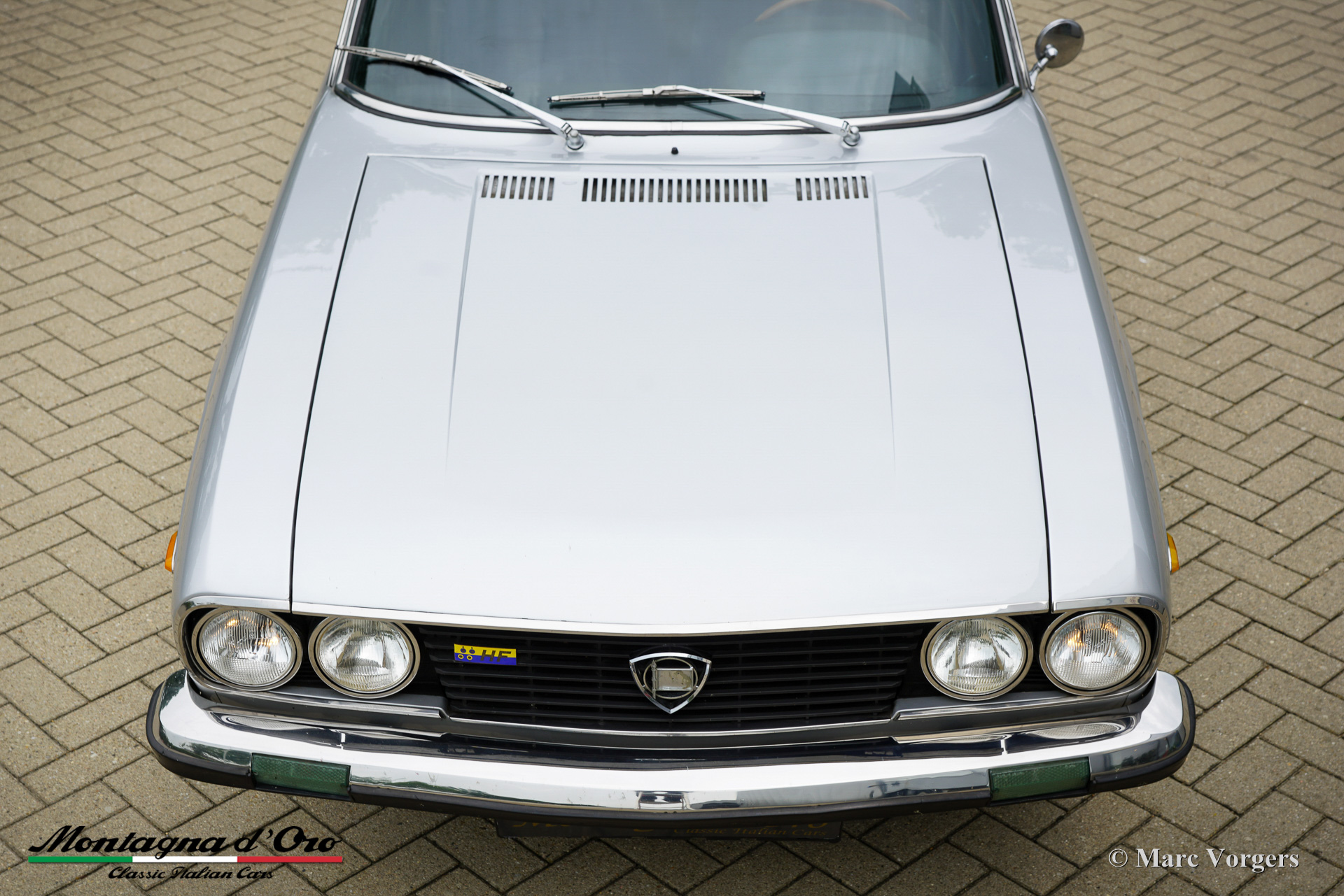 Lancia-2000-HF-Coupe-Silver-Argent-Silber-Metallic-32