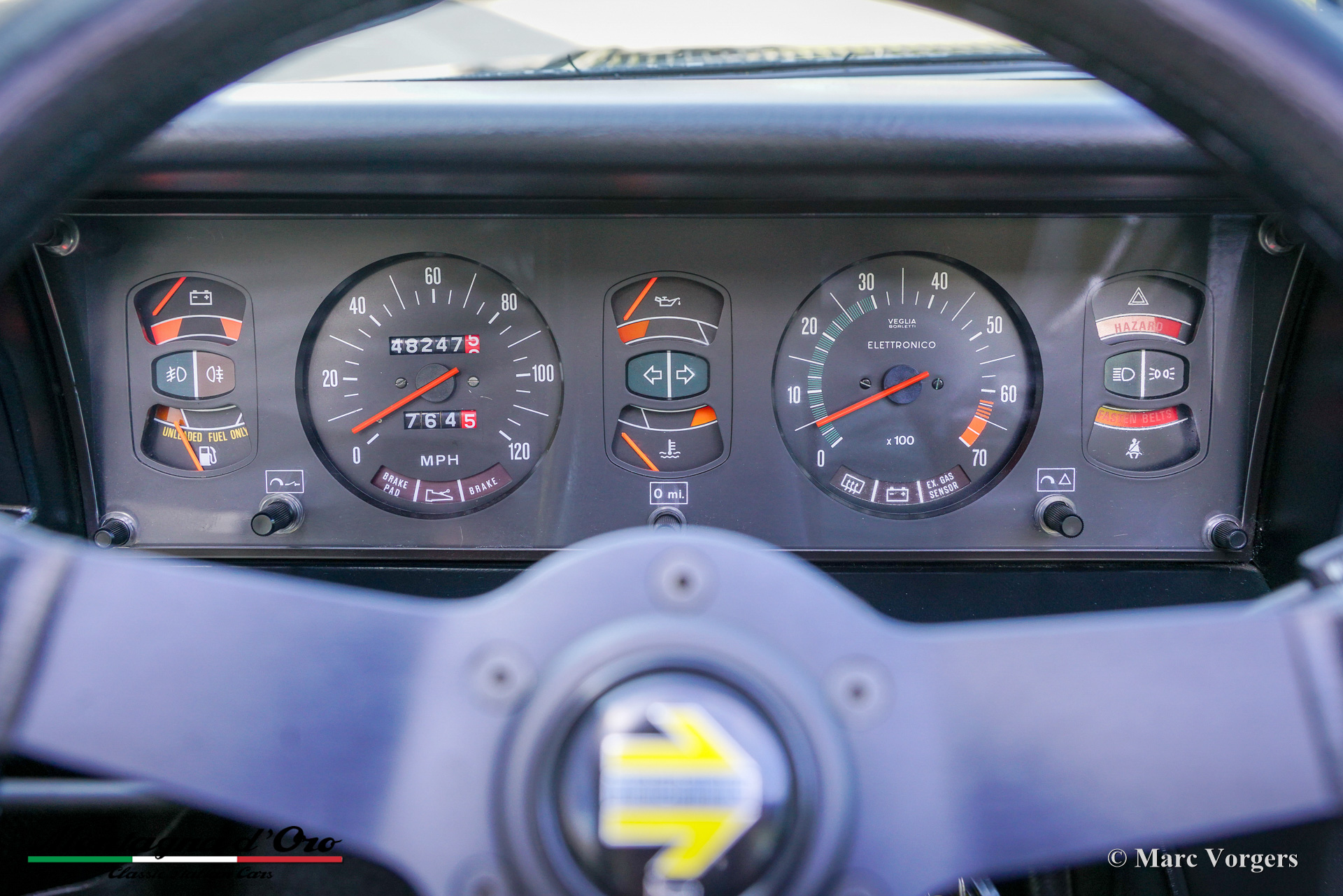 Lancia-Beta-2000-Spider-Zagato-1981-John-Player-Special-Black-Gold-06