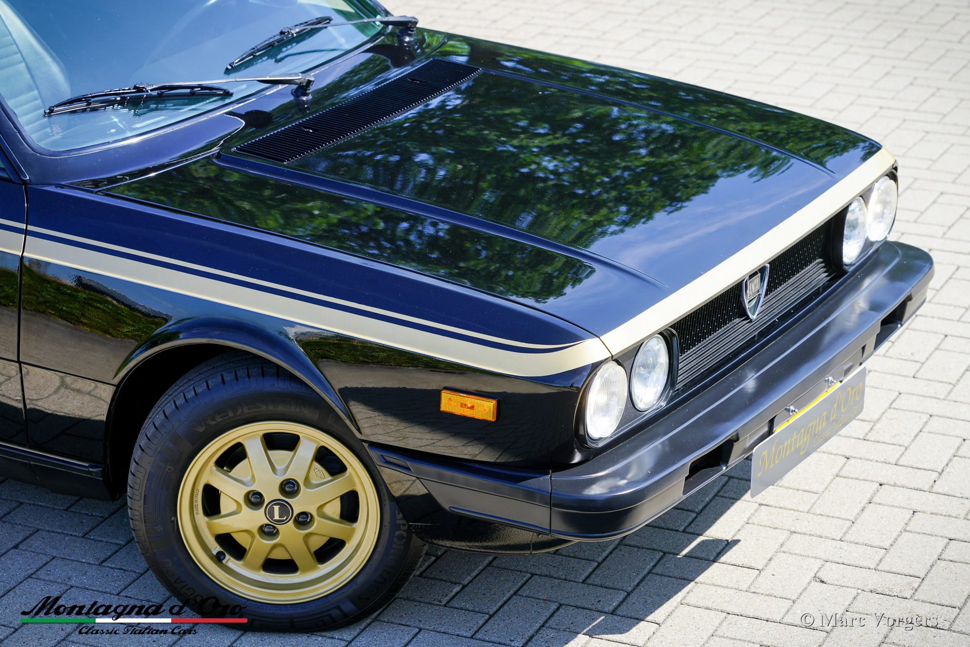 Lancia-Beta-2000-Spider-Zagato-1981-John-Player-Special-Black-Gold-20