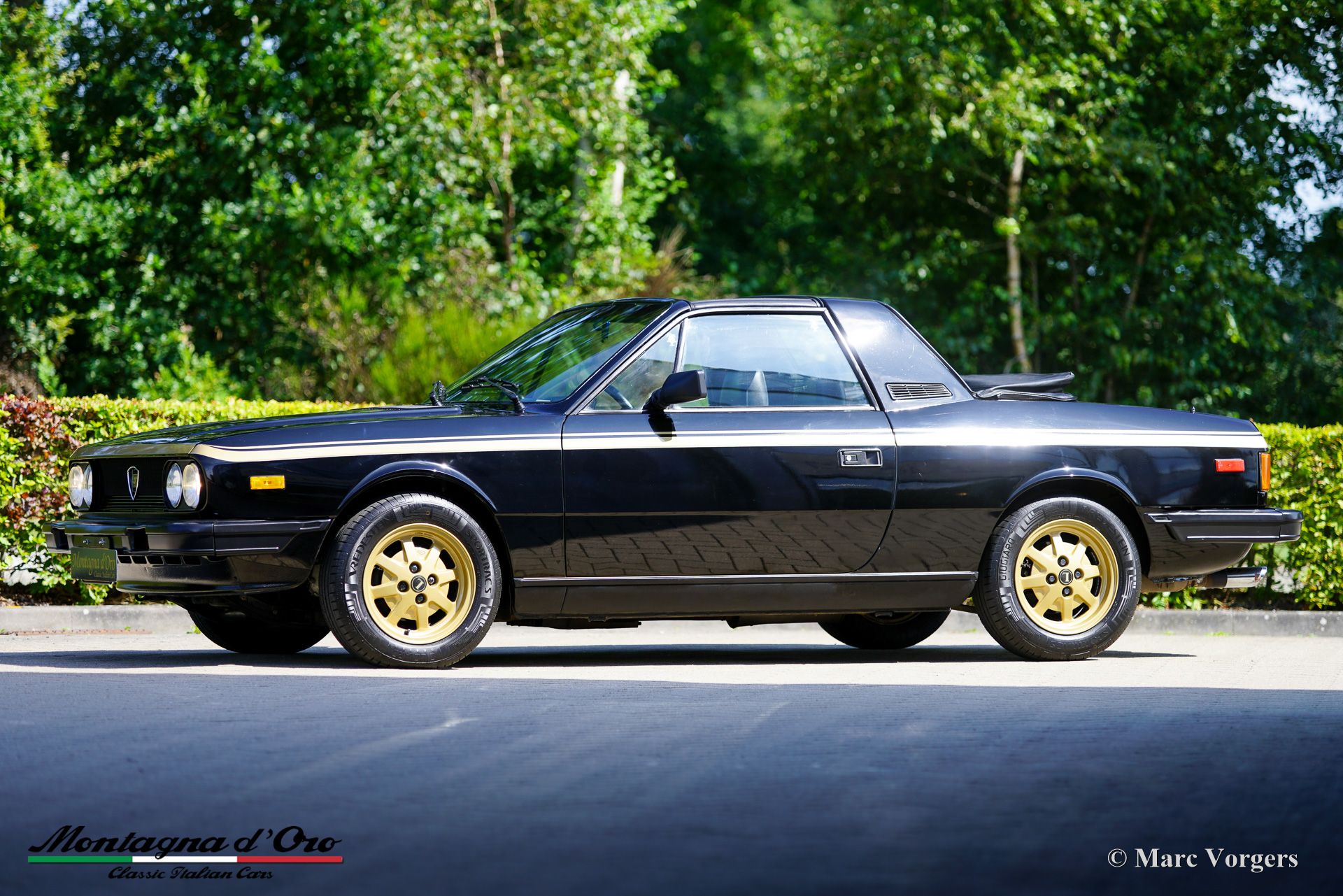 Lancia-Beta-2000-Spider-Zagato-1981-John-Player-Special-Black-Gold-28