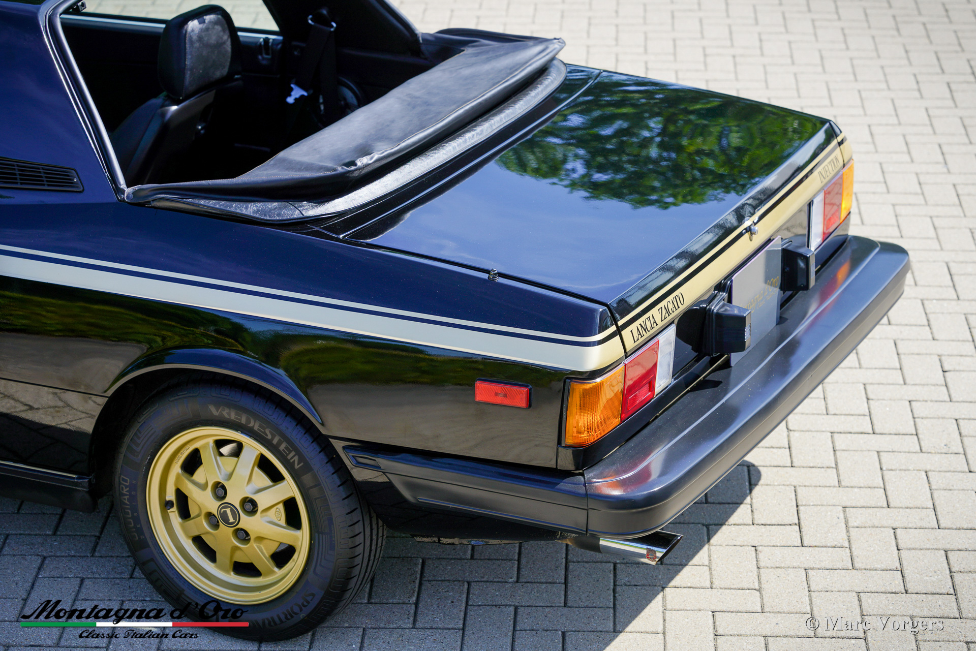 Lancia-Beta-2000-Spider-Zagato-1981-John-Player-Special-Black-Gold-44