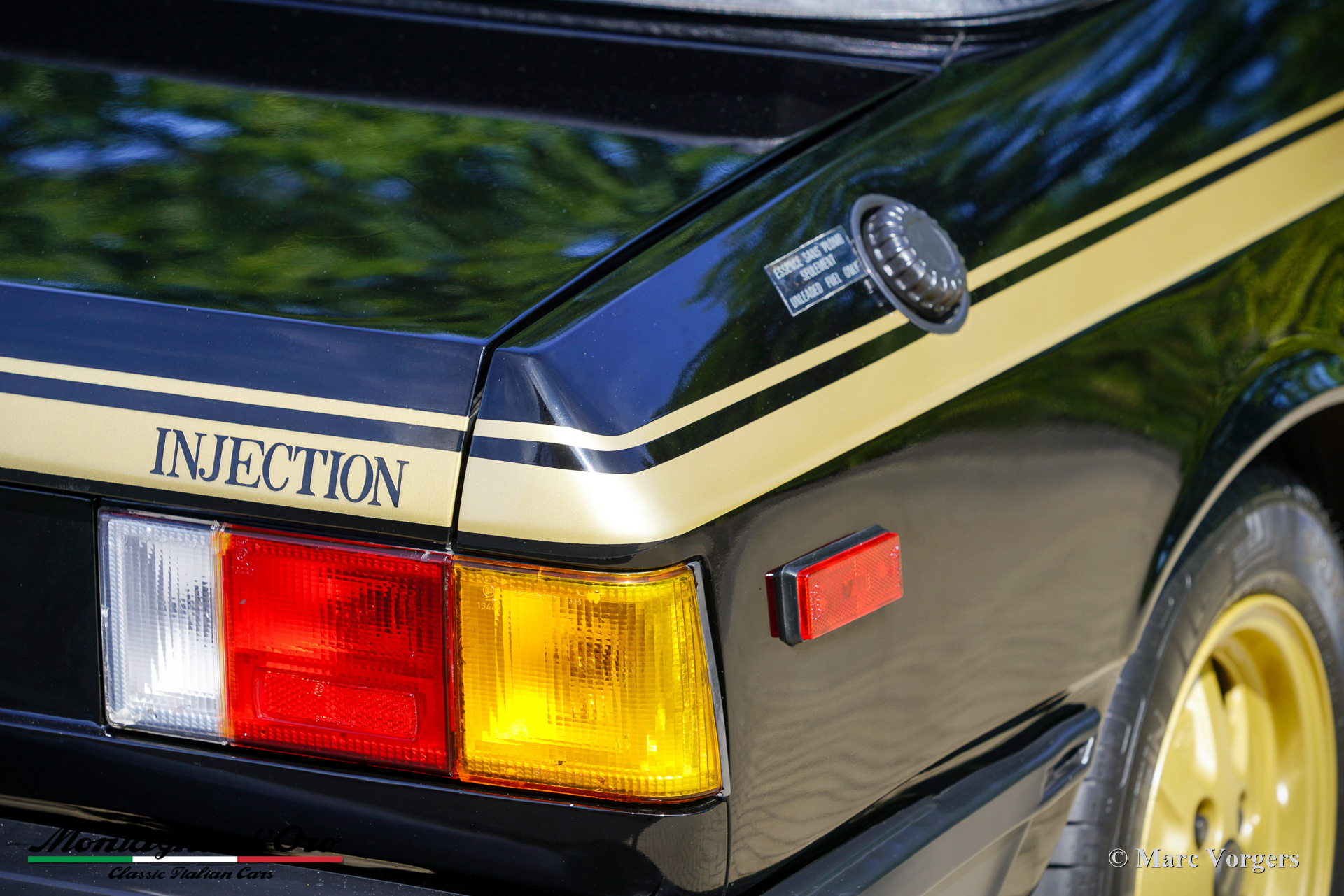 Lancia-Beta-2000-Spider-Zagato-1981-John-Player-Special-Black-Gold-47