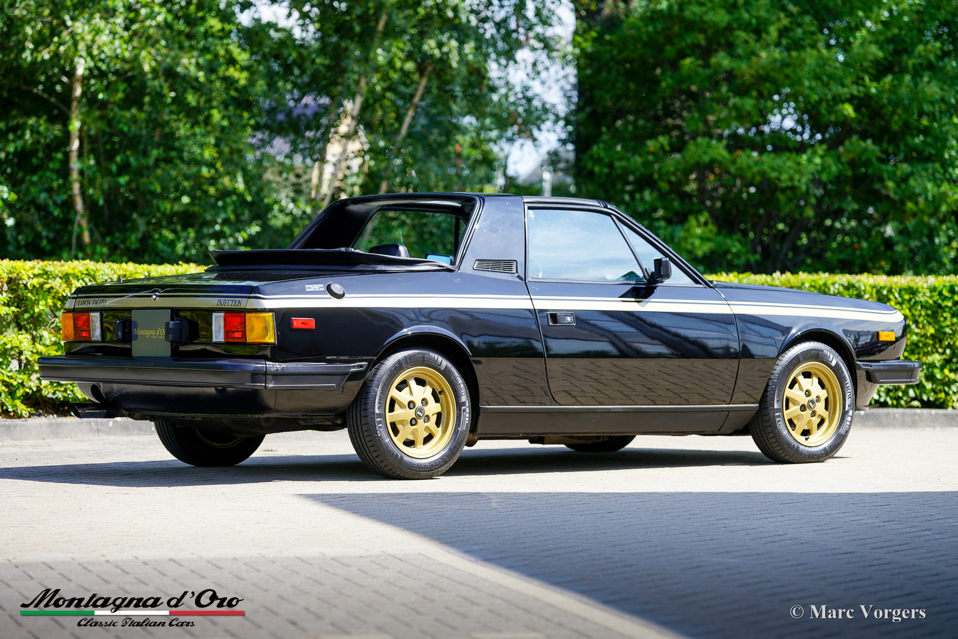 Lancia-Beta-2000-Spider-Zagato-1981-John-Player-Special-Black-Gold-56
