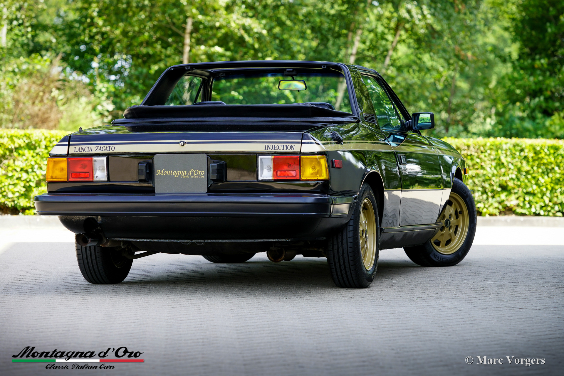Lancia-Beta-2000-Spider-Zagato-1981-John-Player-Special-Black-Gold-57