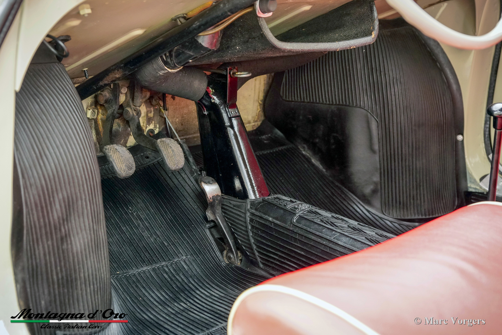 Fiat_120_Nuova_500_Giardiniera_1965_Grey_Beige_11