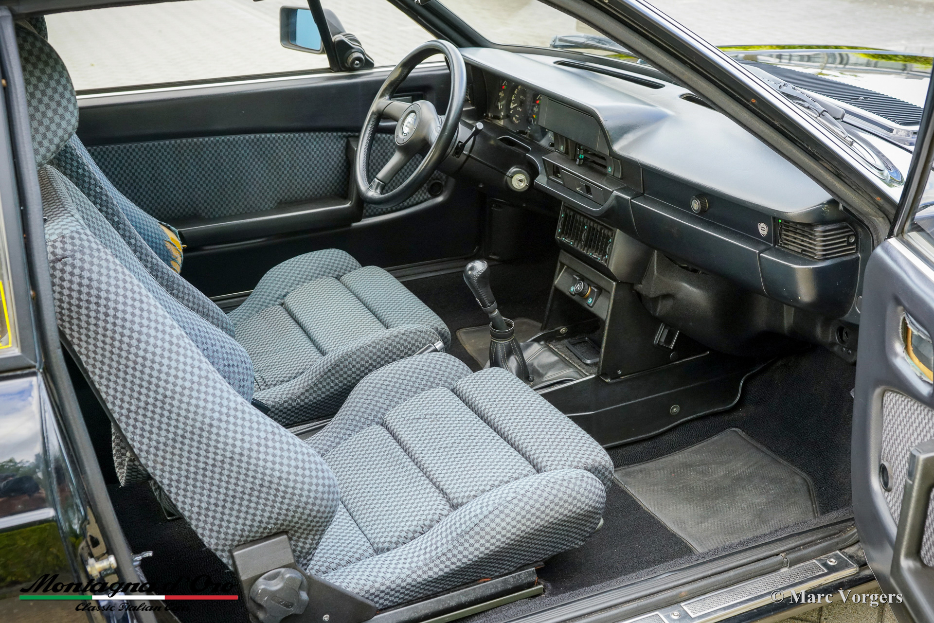 Lancia-Beta-Coupe-VX-Volumex-1984-Nero-Black-Noir-Schwarz-14