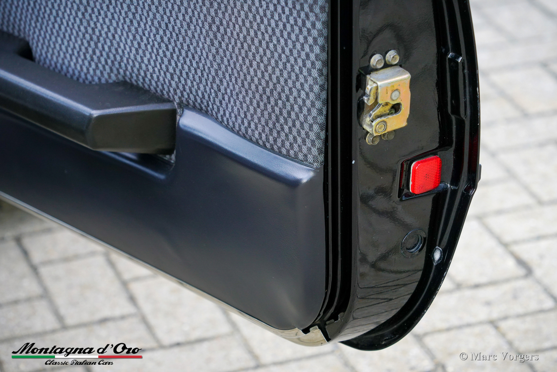 Lancia-Beta-Coupe-VX-Volumex-1984-Nero-Black-Noir-Schwarz-44