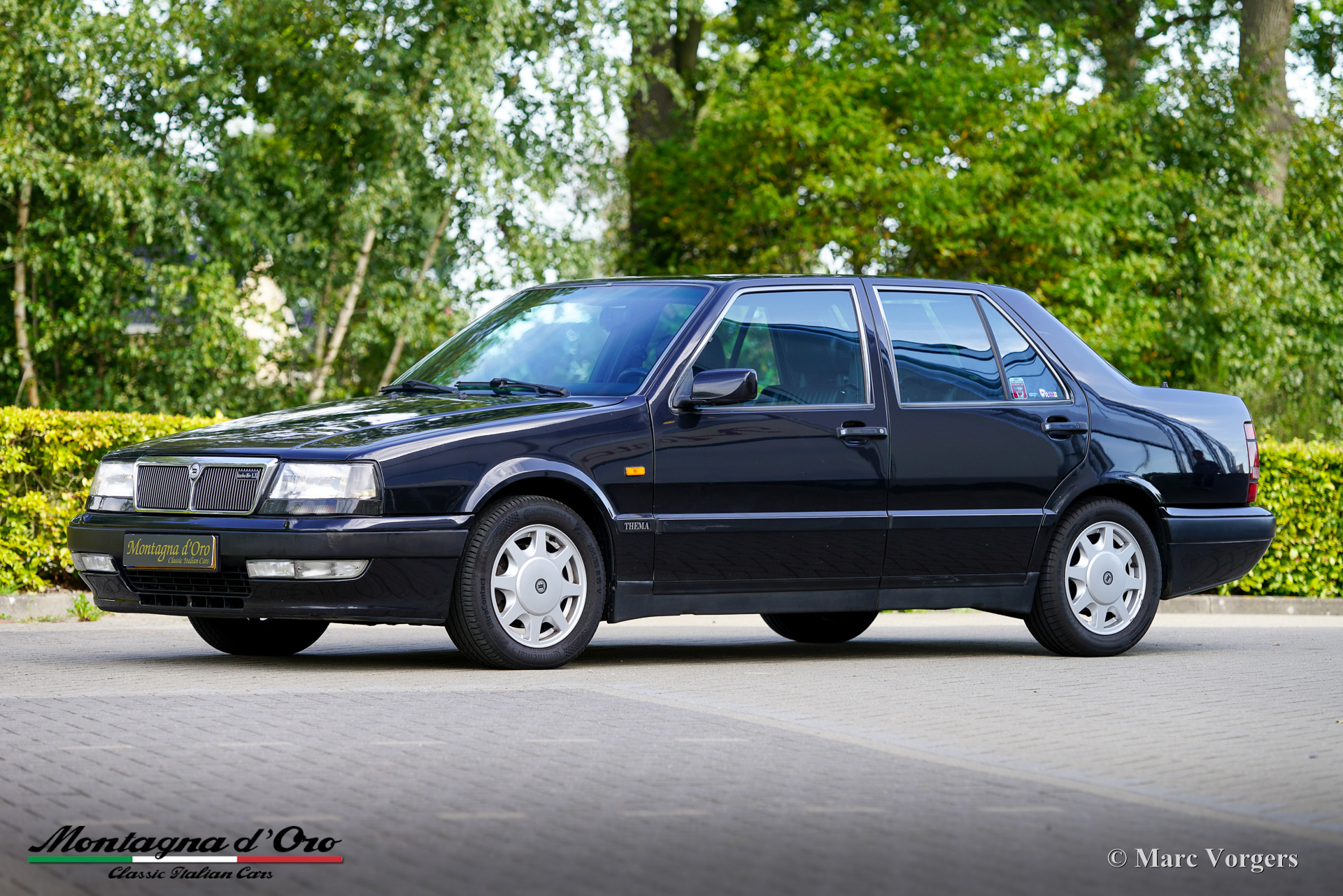 Lancia-Thema-Turbo-16V-LX-1993-Nero-632-Black-Noir-Schwarz-03