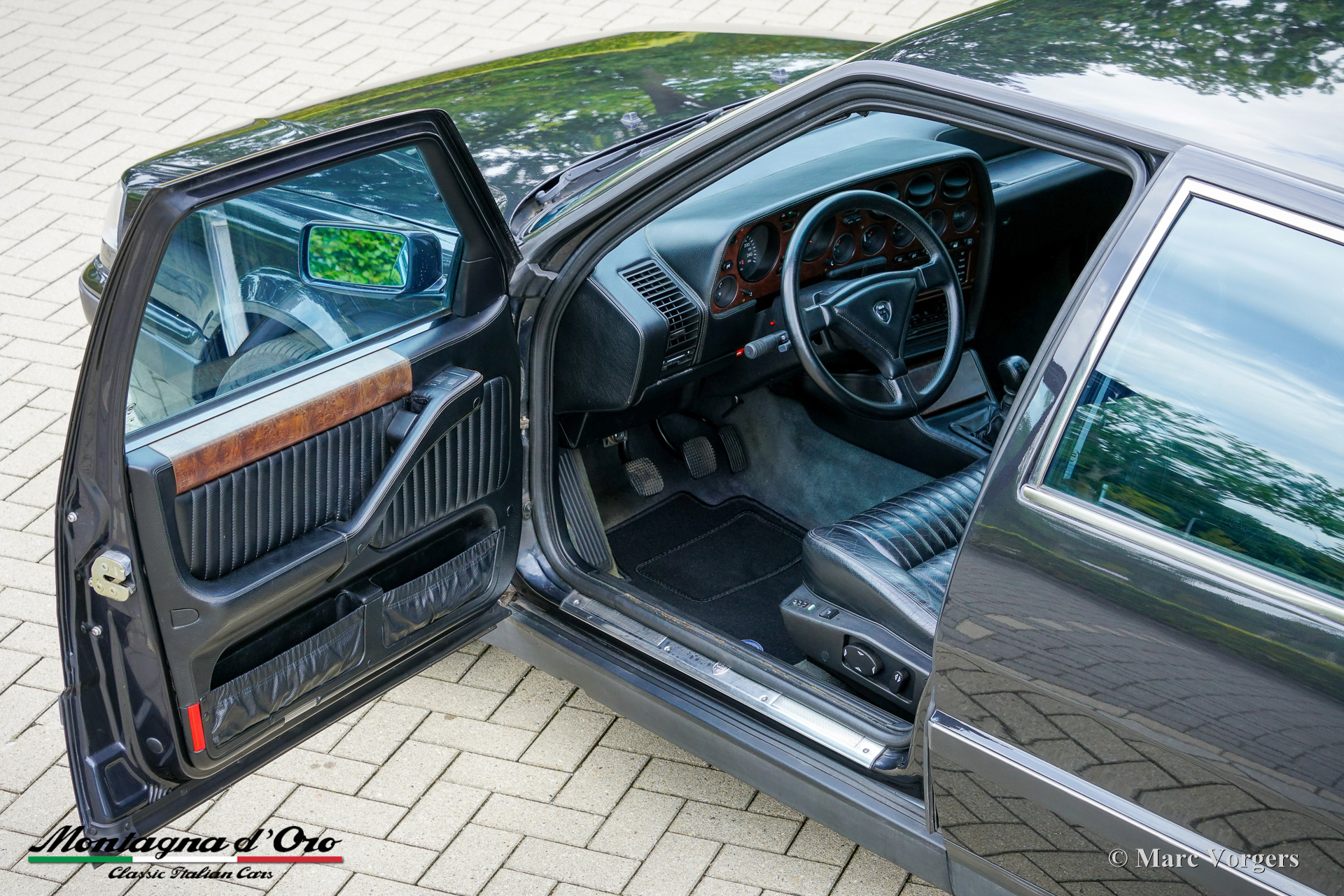 Lancia-Thema-Turbo-16V-LX-1993-Nero-632-Black-Noir-Schwarz-04