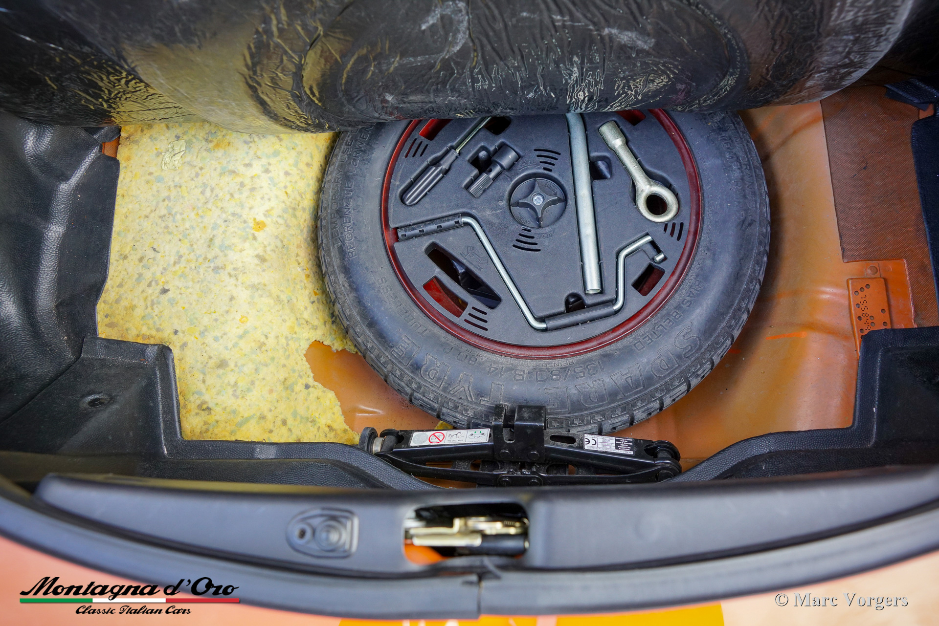 Fiat_Barchetta_Black_Edition_2000_Arancio_Victoria_570_Orange_60