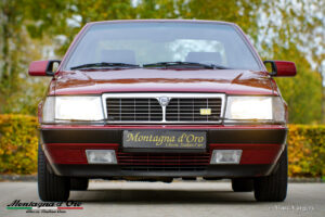 Lancia_Thema_Ferrari_8_32_1988_Rosso_Winner_Red_Rouge_Rot_Metallic_01