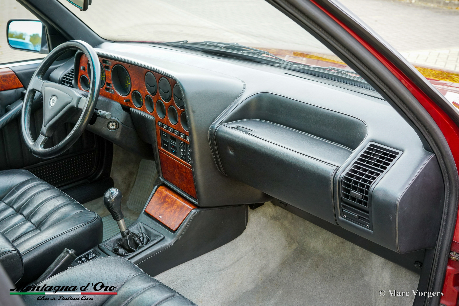 Lancia_Thema_Ferrari_8_32_1988_Rosso_Winner_Red_Rouge_Rot_Metallic_17