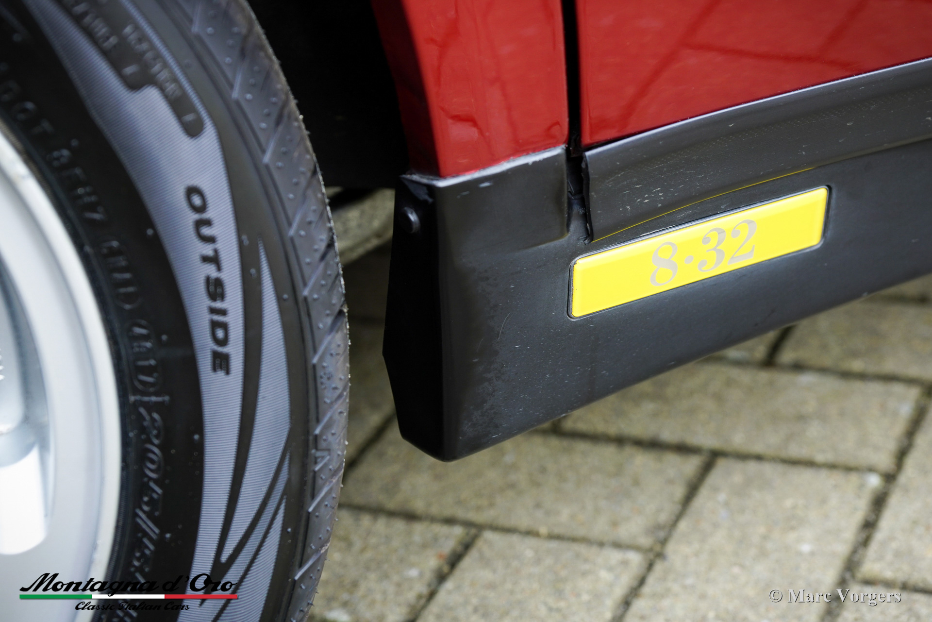 Lancia_Thema_Ferrari_8_32_1988_Rosso_Winner_Red_Rouge_Rot_Metallic_57